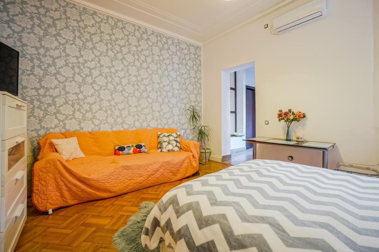 Appartement Victoriei Blue à Bucarest Extérieur photo