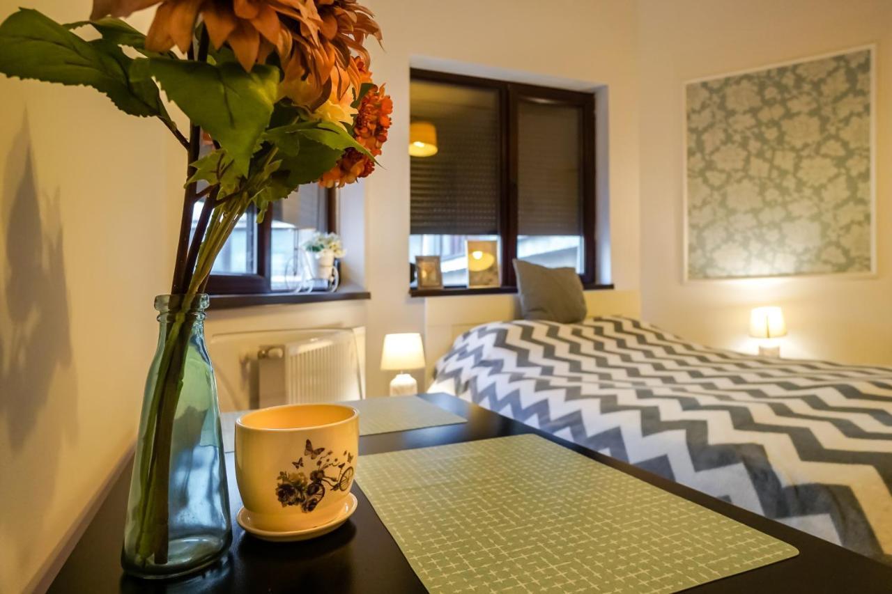 Appartement Victoriei Blue à Bucarest Extérieur photo