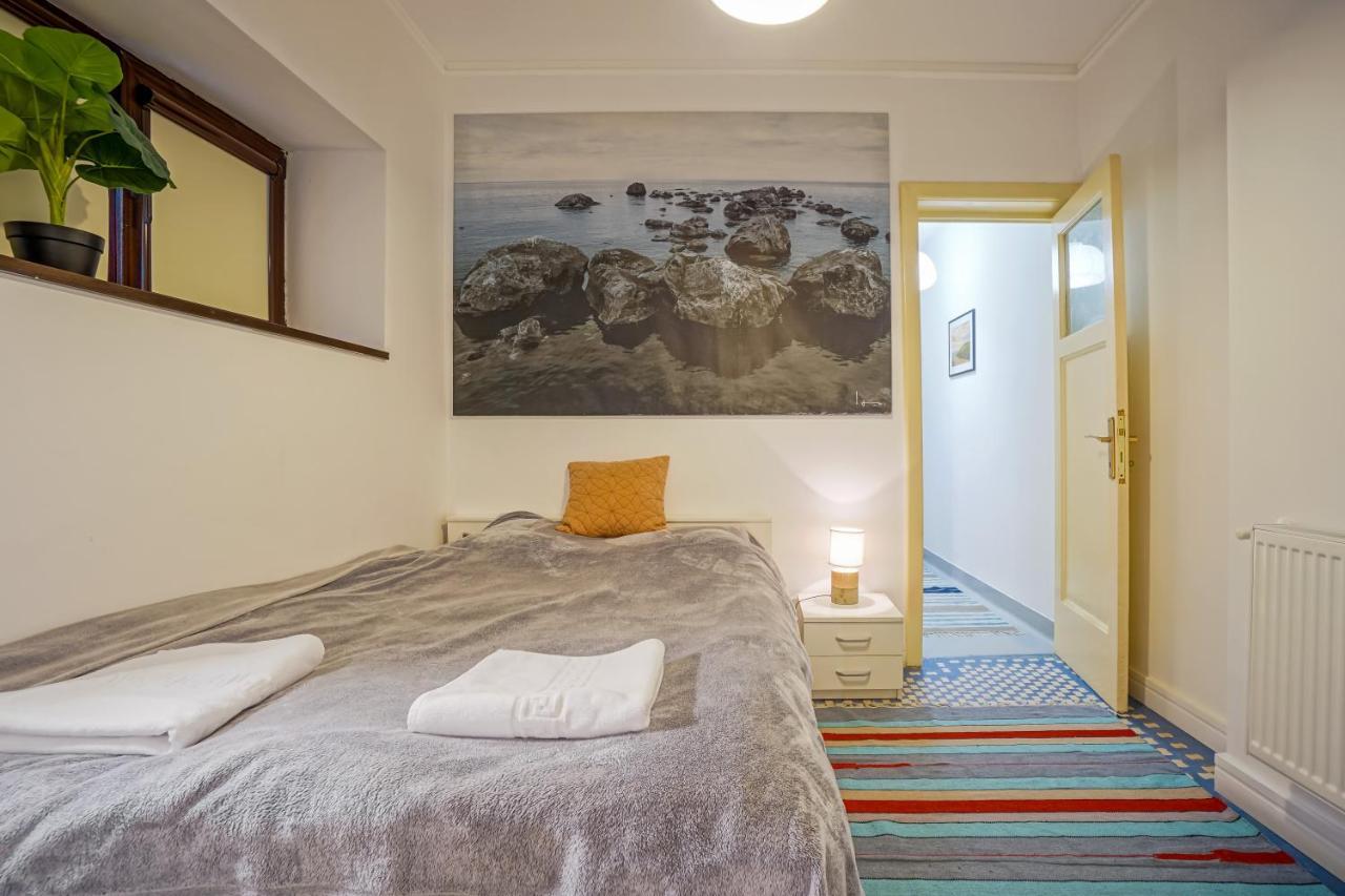 Appartement Victoriei Blue à Bucarest Extérieur photo